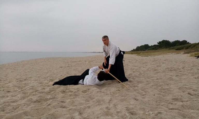 Cours d'aïkido à la plage de Ste Marine
